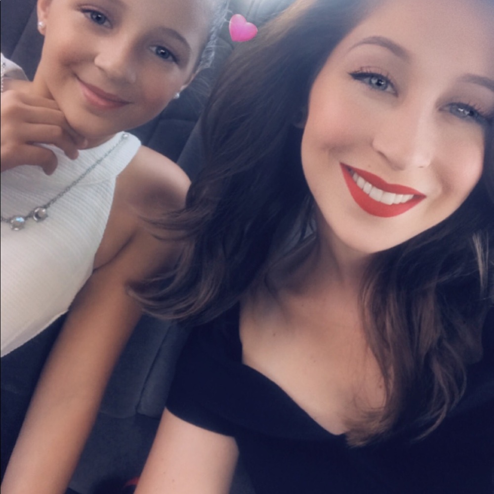 Meet your Posher, Vanessa 🤍